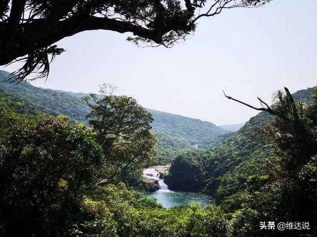 琉球先岛诸岛的现状：宫古群岛扼守宫古水道，八重山群岛监控台海