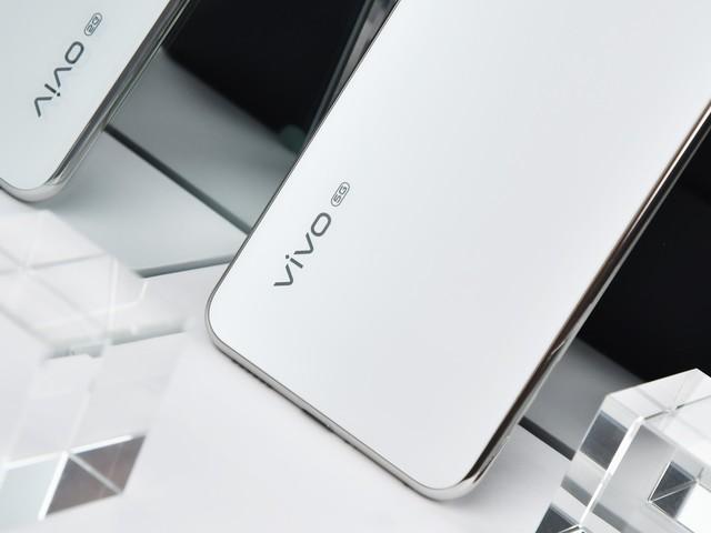 深挖vivo s7十大亮点 5g轻薄自拍旗舰牛在哪？