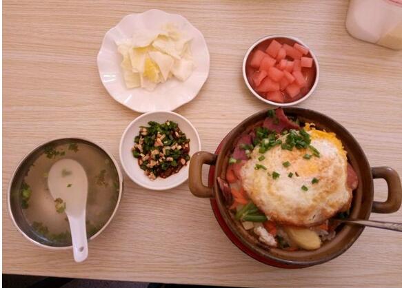 张吉记砂锅饭投资走在餐饮潮流前线