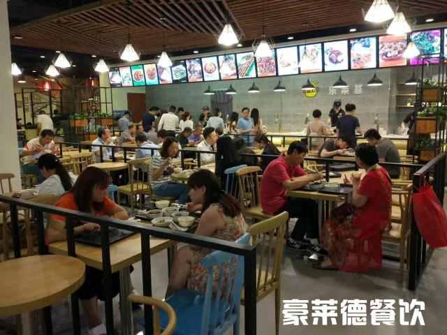 餐饮创业，做外卖店应该做什么产品才好卖呢？